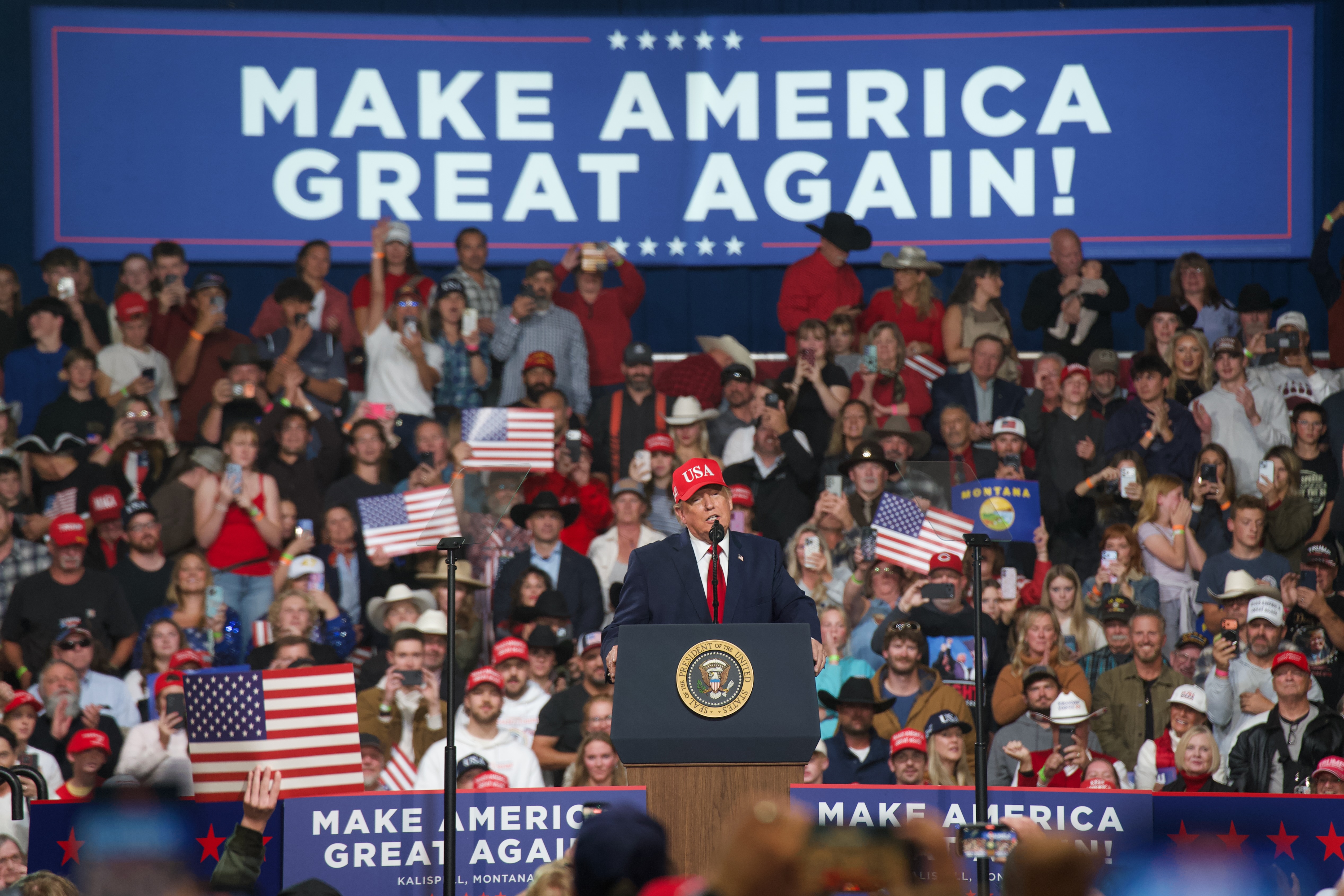 Trump: Montana to Get Pentagon’s New ‘Super Range’ for Weapons Testing; US Producer Inflation Posts Sharpest Monthly Gain Since 2022