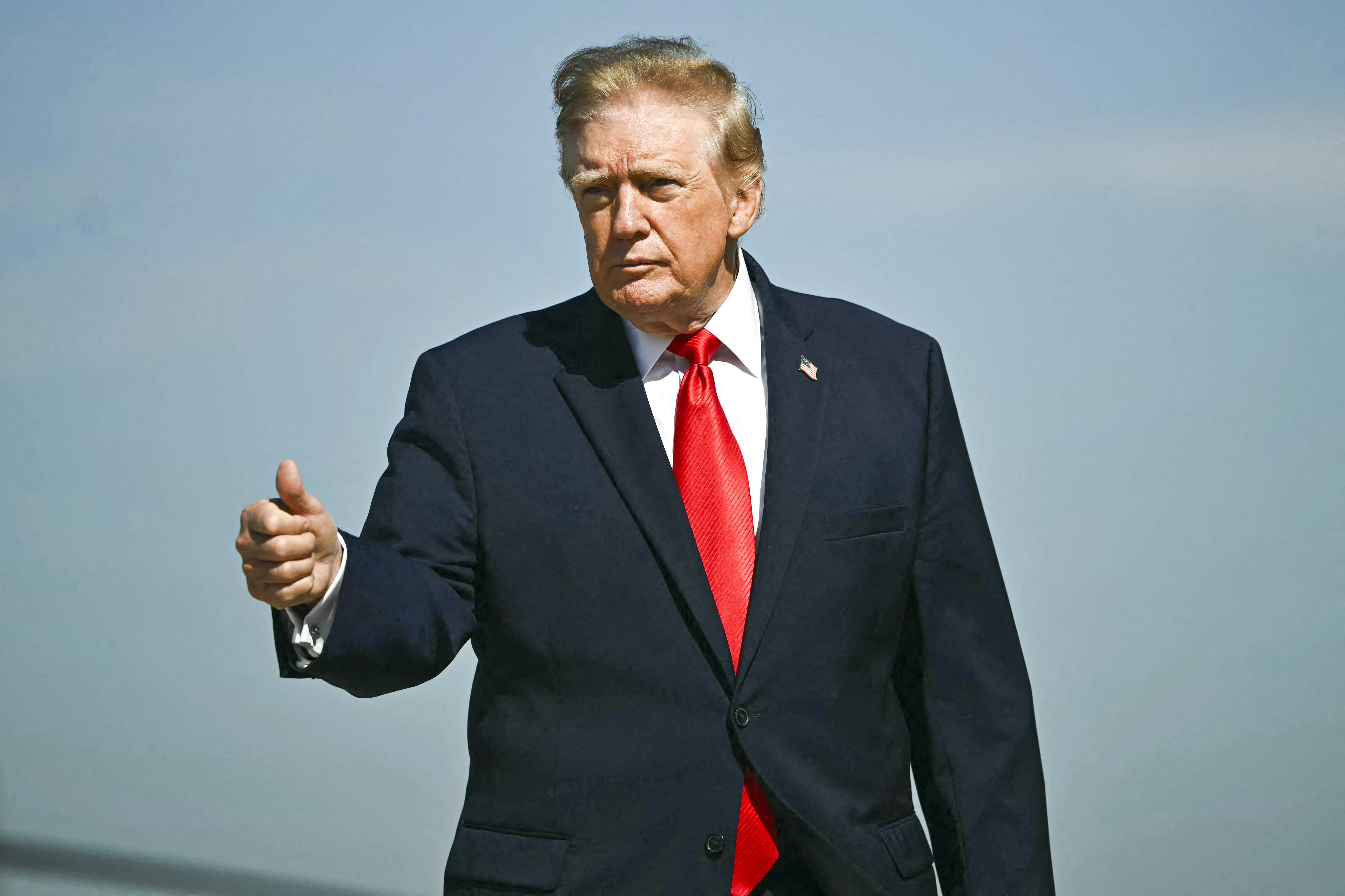 Trump Says US in Talks With China, Russia on Denuclearization; 4 Killed at Oregon Elementary School, Suspect Shot by Bystander