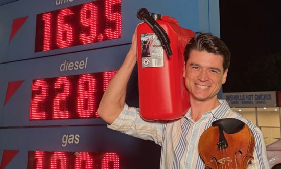 The Violinist Going Viral Providing an ‘Upper Class Experience’ at Petrol Stations