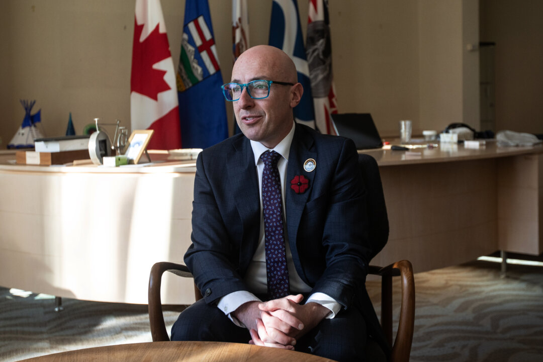 Edmonton Mayor Says He May Take Province to Court Over Forced Infill Bylaw Change