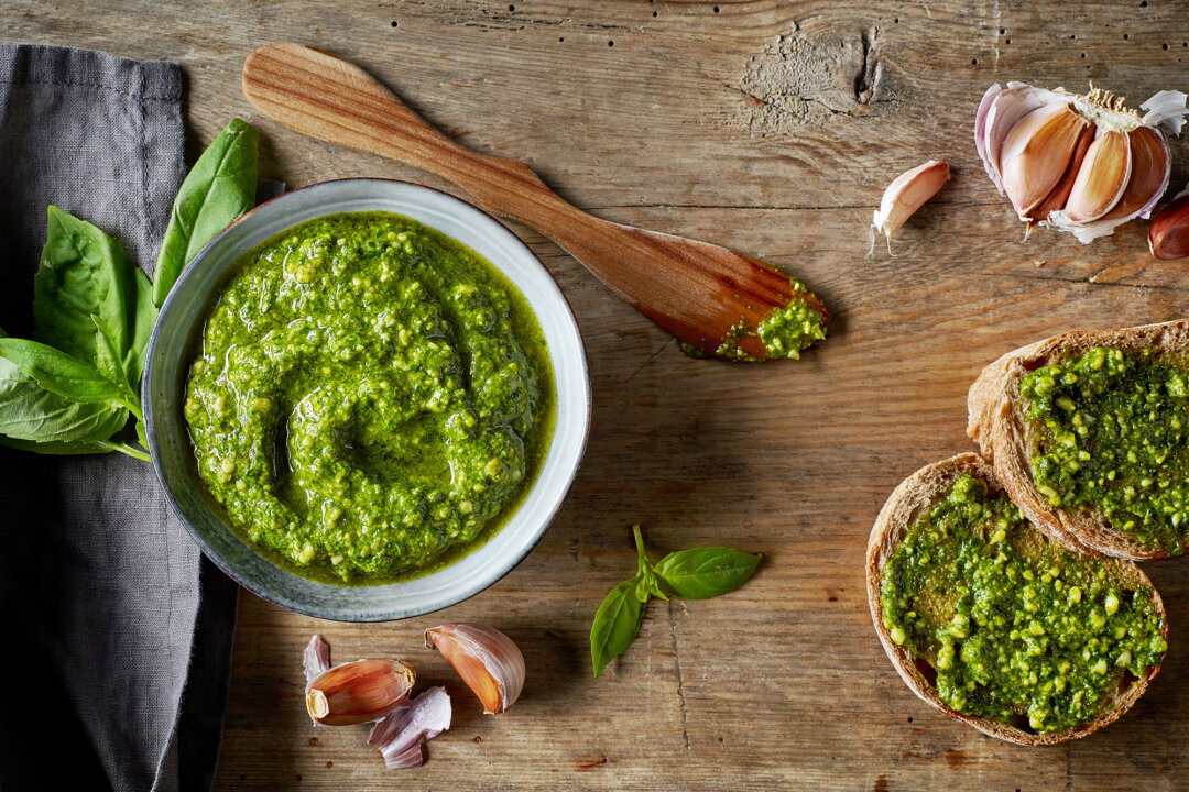 Fennel and Basil Drizzle: Versatile for Pasta, Bread, or Dip | The ...