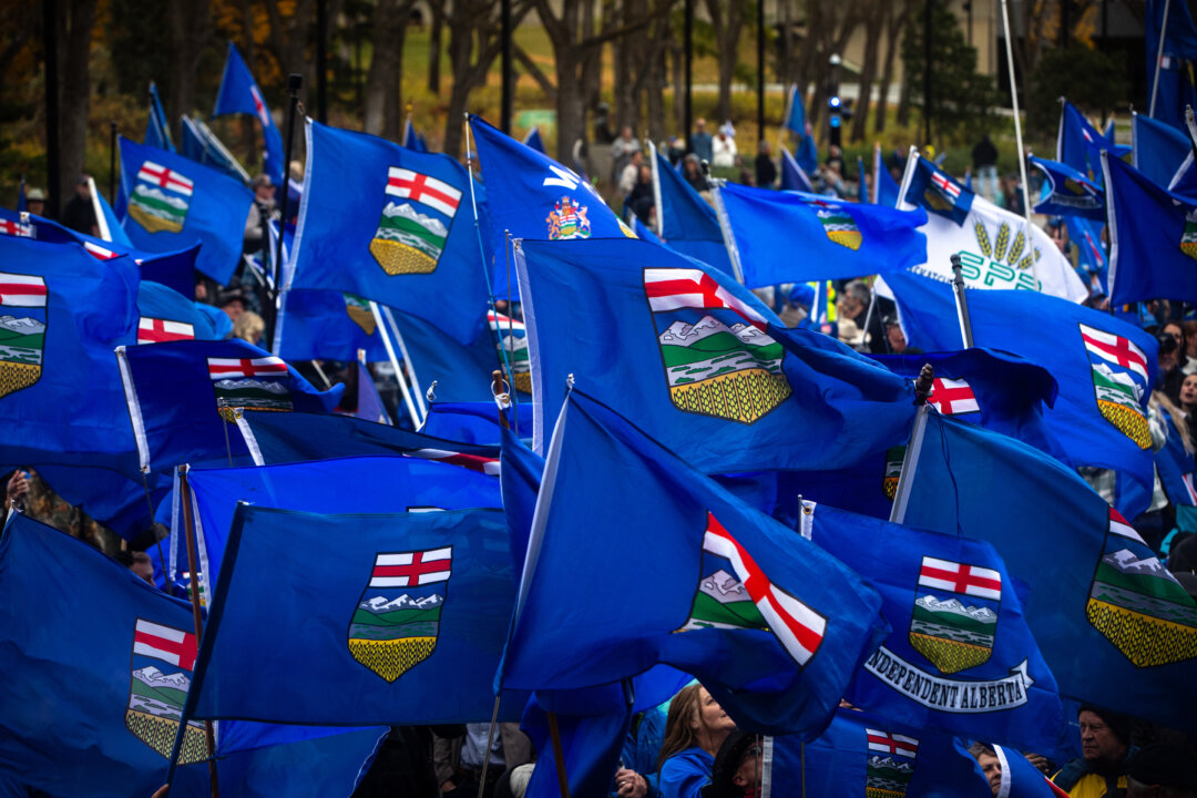 ‘We’re Done’: Alberta Independence Supporters Hold Rally at Provincial Legislature