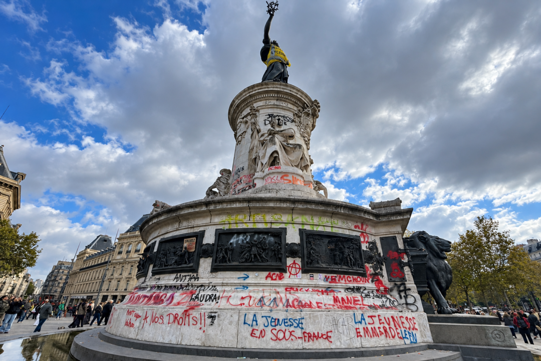 Macron Vows Rioters ‘Must Pay’ as France Surveys Wreckage of Worst Unrest in Years