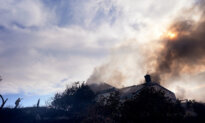Firefighters Gain Ground on Southern California Blaze, Allowing Thousands to Return Home