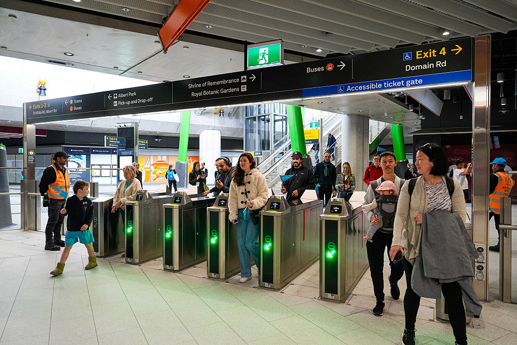 Victorian Labor Pledges to Cap Public Transport Fares if Re-elected