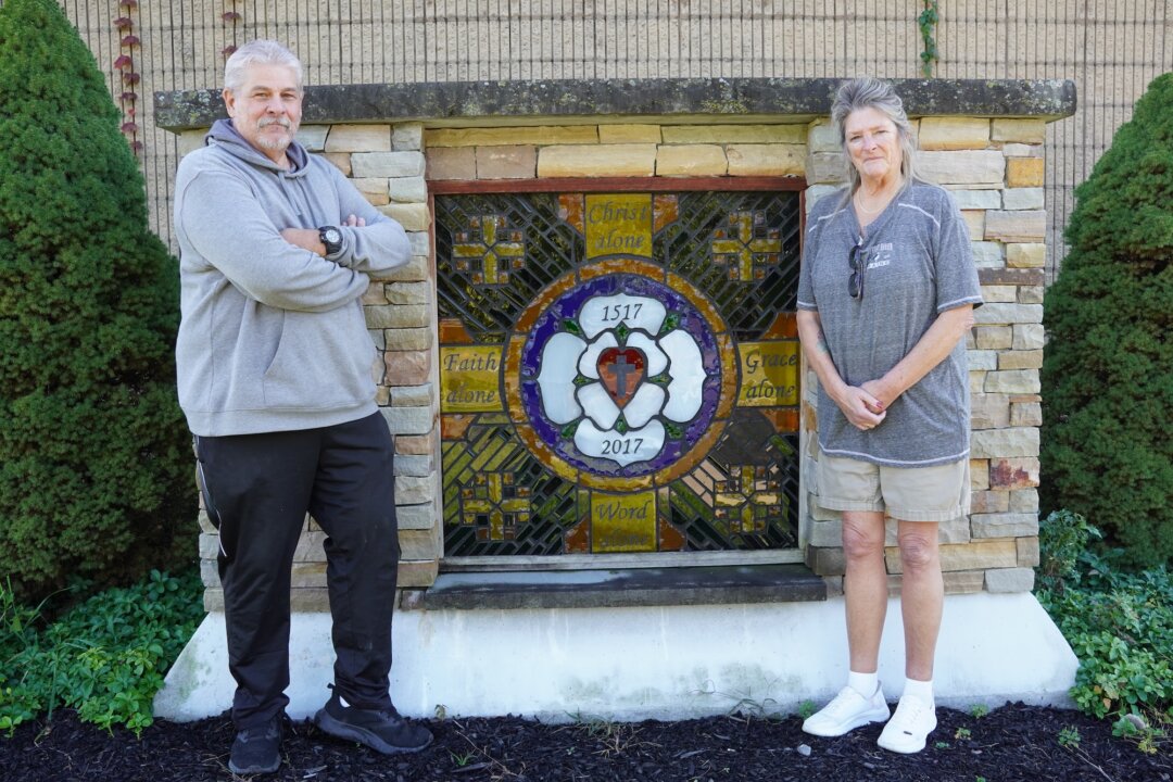 Middletown Couple, Stained Glass Makers for 30 Years, Transformed Orange County Church