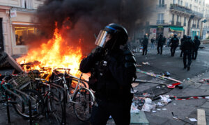France Imposes Curfews After Weekend Riots; Trump Unveils $8B Fuel Relief Program for Farmers  | NTD Good Morning (Oct. 20)