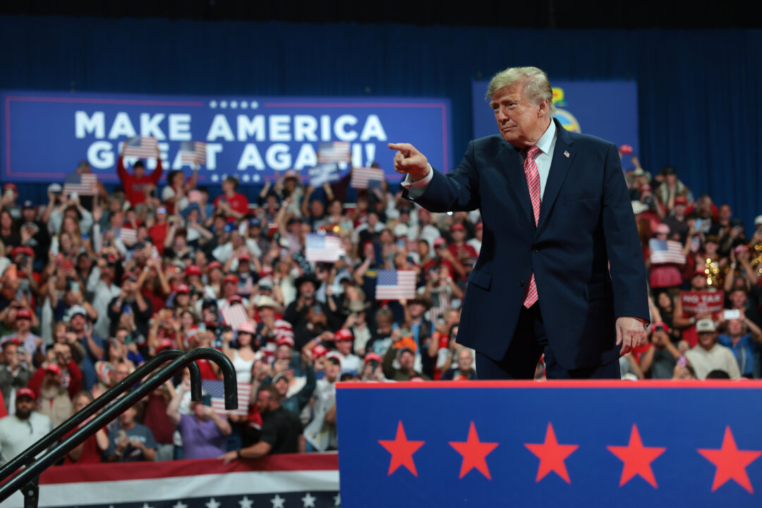 Trump Unveils $8 Billion Harvest Fuel Relief Program to Support Farmers