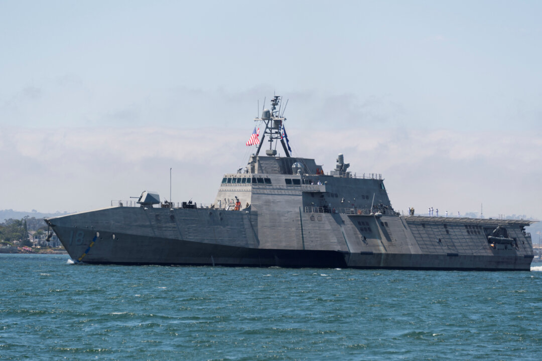 Beijing Claims US Warship ‘Illegally Intruded’ in South China Sea