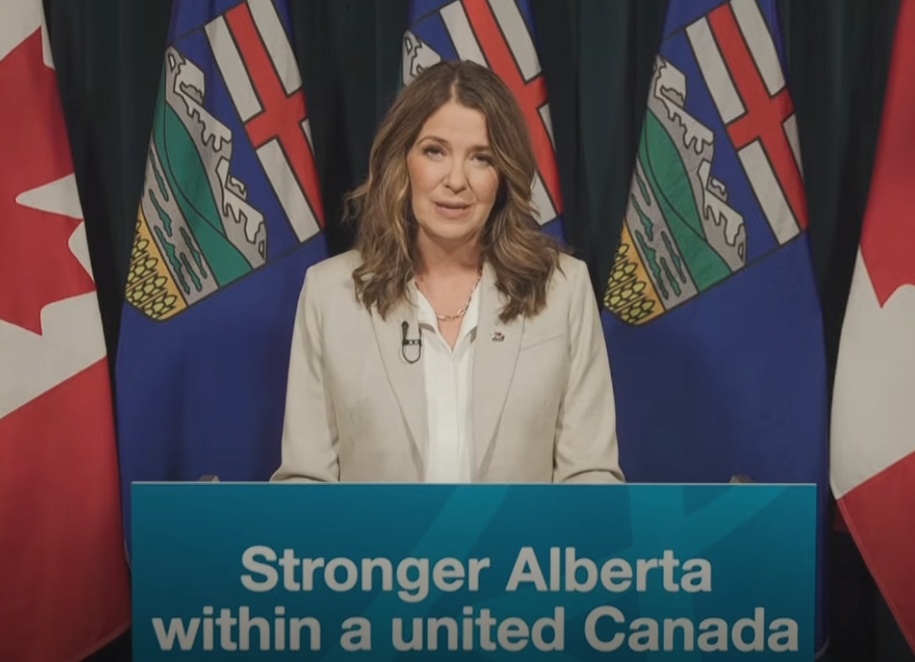 Premier Smith Says Referendum Gives Alberta Mandate to Pursue Immigration and Constitutional Changes