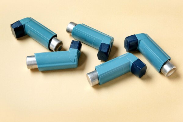 Overuse of Inhalers Linked to Heart Attack Risk in Asthma and COPD Patients