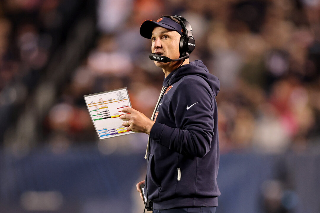 Ben Johnson, Bears Shrug Off Trick Play That Almost Worked Before Being ...