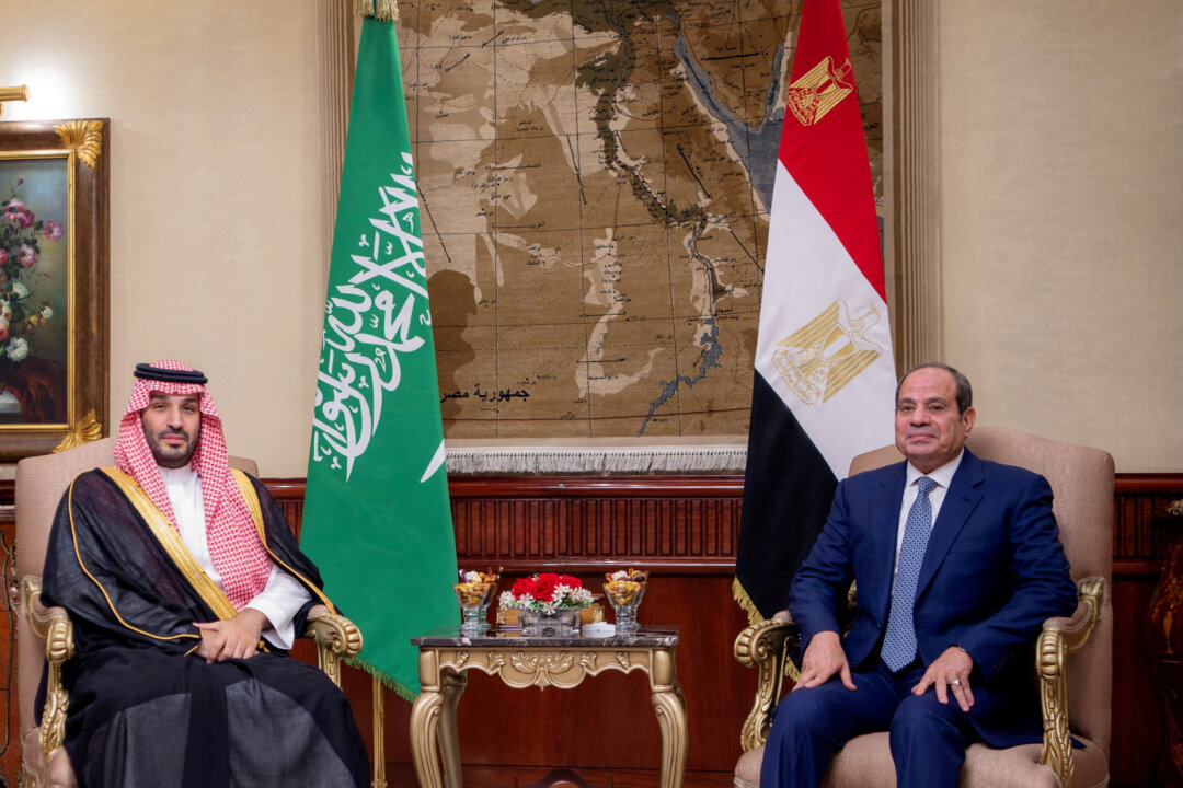 Egypt Authorizes Military Support for Saudi Arabia as Houthi Attacks Escalate
