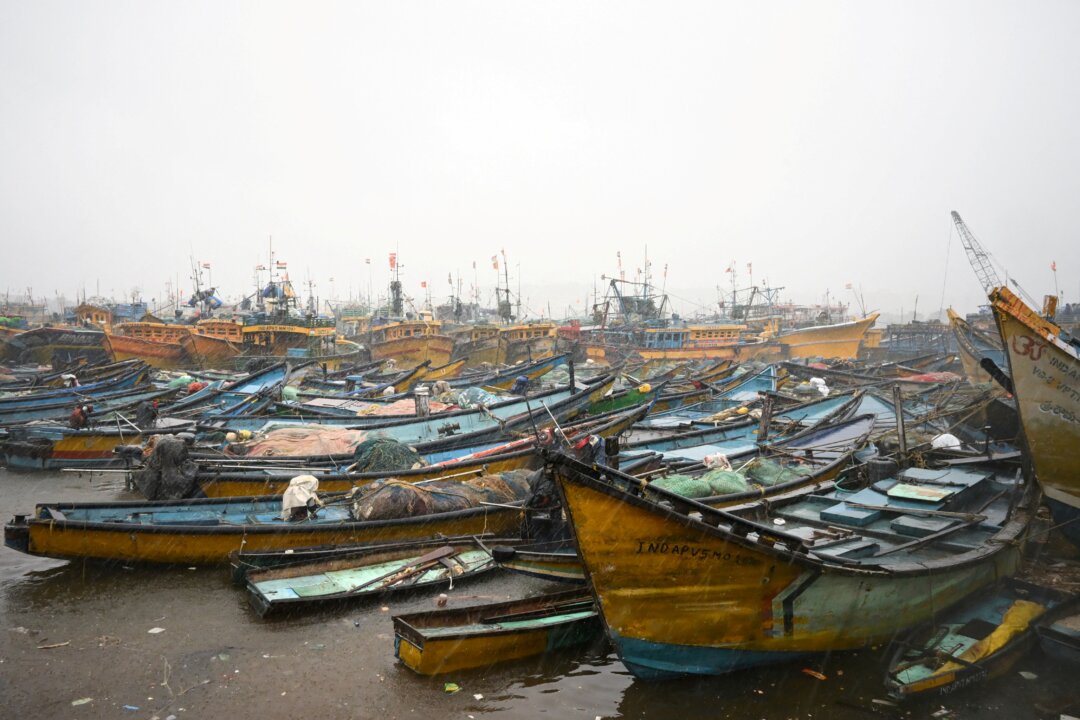 India Evacuates Tens of Thousands as Cyclone Arnab Nears Eastern Coast in Andhra Pradesh State