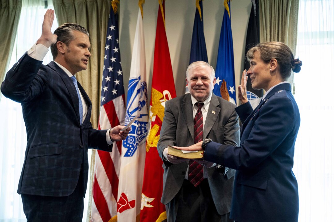 War Secretary Swears In General Forced to Retire After Refusing COVID-19 Vaccine