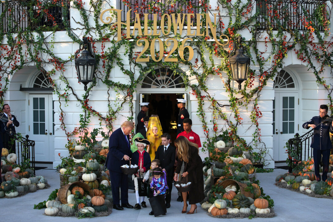 White House Halloween Event Features Air Force Flyover, Giant Pumpkin, Treats From the Trumps