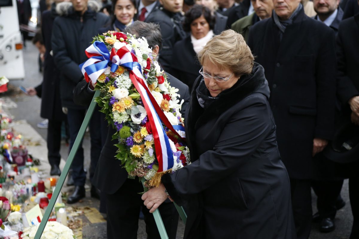 Chile's President Michele Bachelet places a wreath