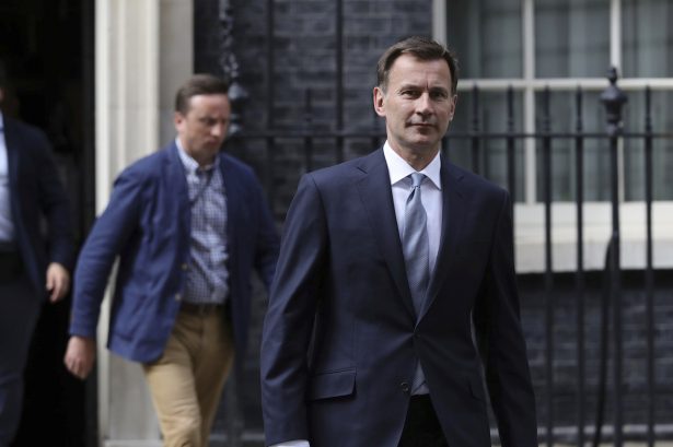 jeremy hunt iran ship