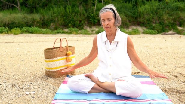 Jeanne Mitchell practicing the 5th exercise of Falun Dafa